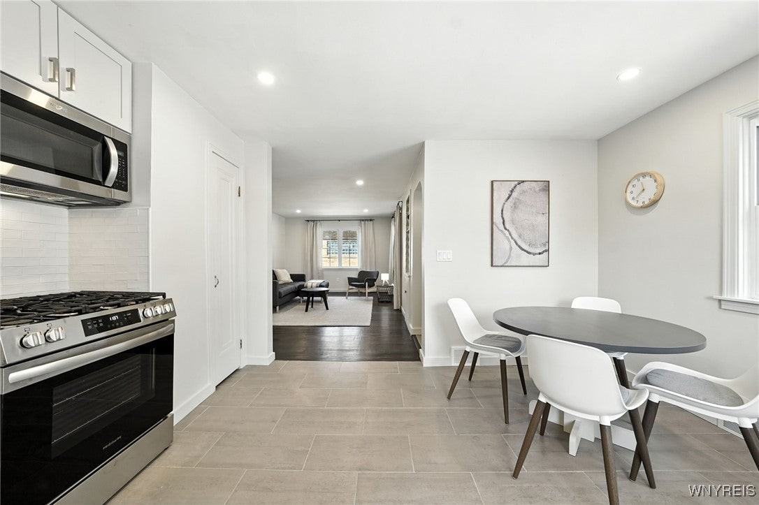 179 Cortland Ave - Photo 6 of 34