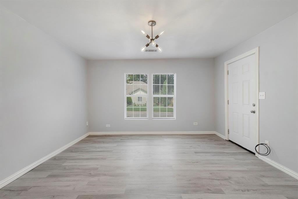 1103 1st Ave - Photo 7 of 24