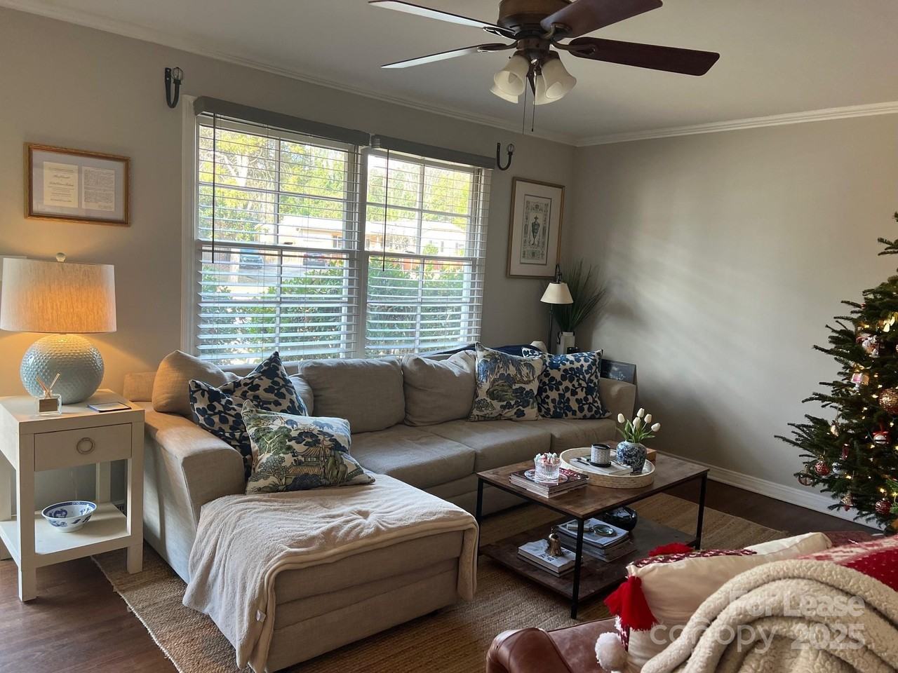 5531 Farmbrook Dr - Photo 3 of 19