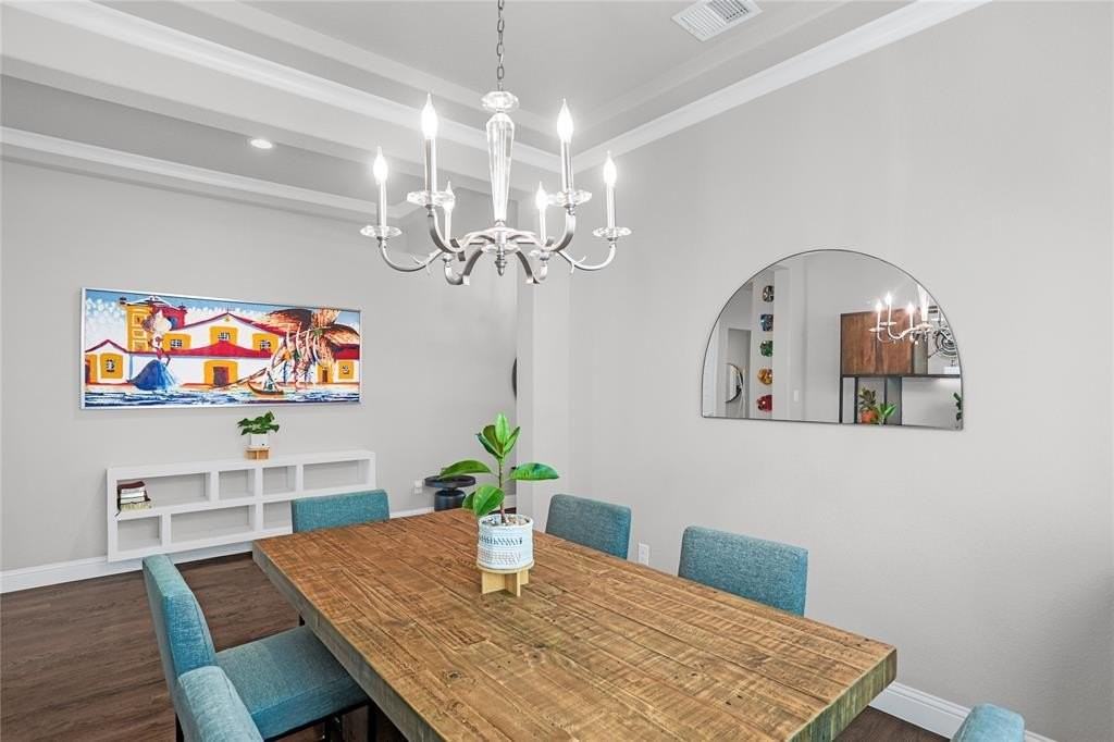 5909 Augustine Rd - Photo 6 of 34