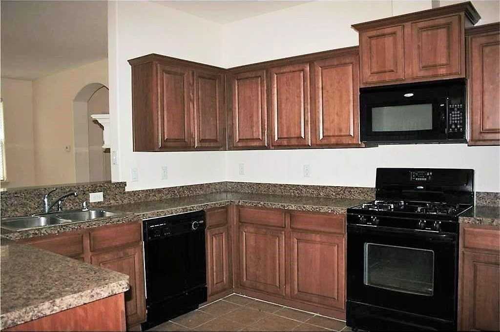 232 Ponce Drive - Photo 2 of 21