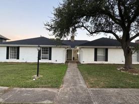 2116 Teakwood Ln - Photo 1 of 1