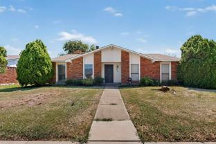 752 Cambridge Dr - Photo 1 of 1