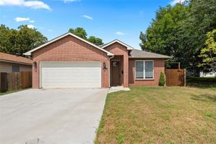 207 W Wilson Ave - Photo 1 of 1