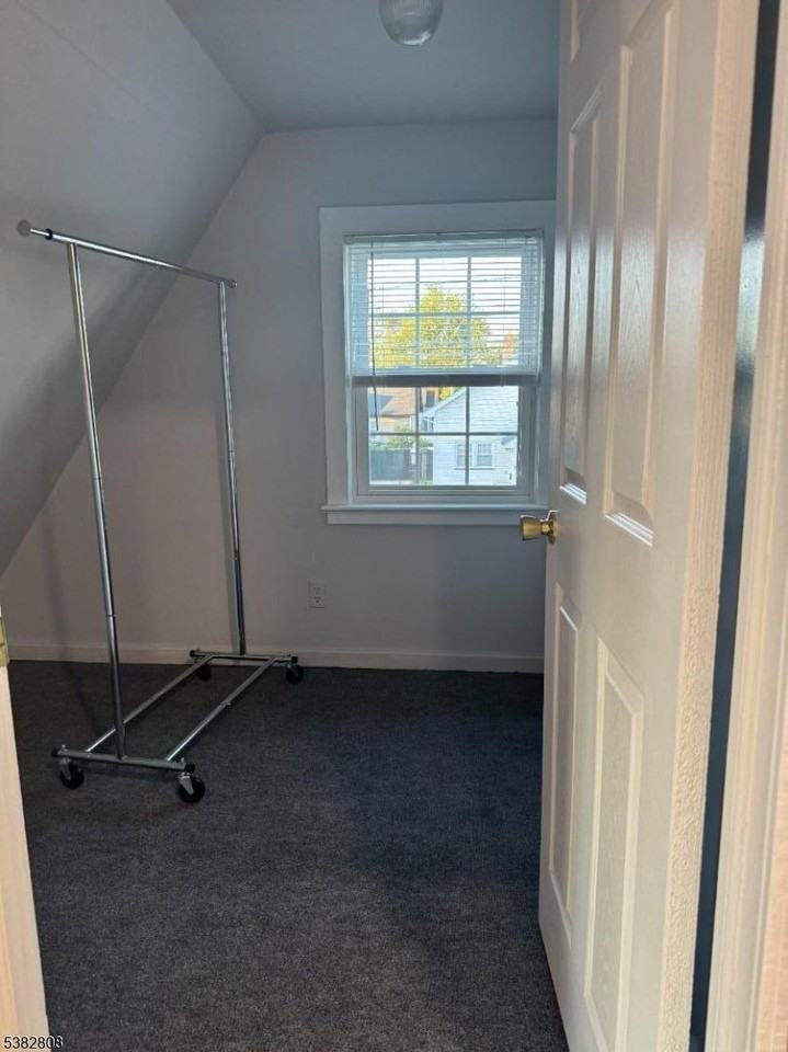 226 Forest Ave - Photo 3 of 12