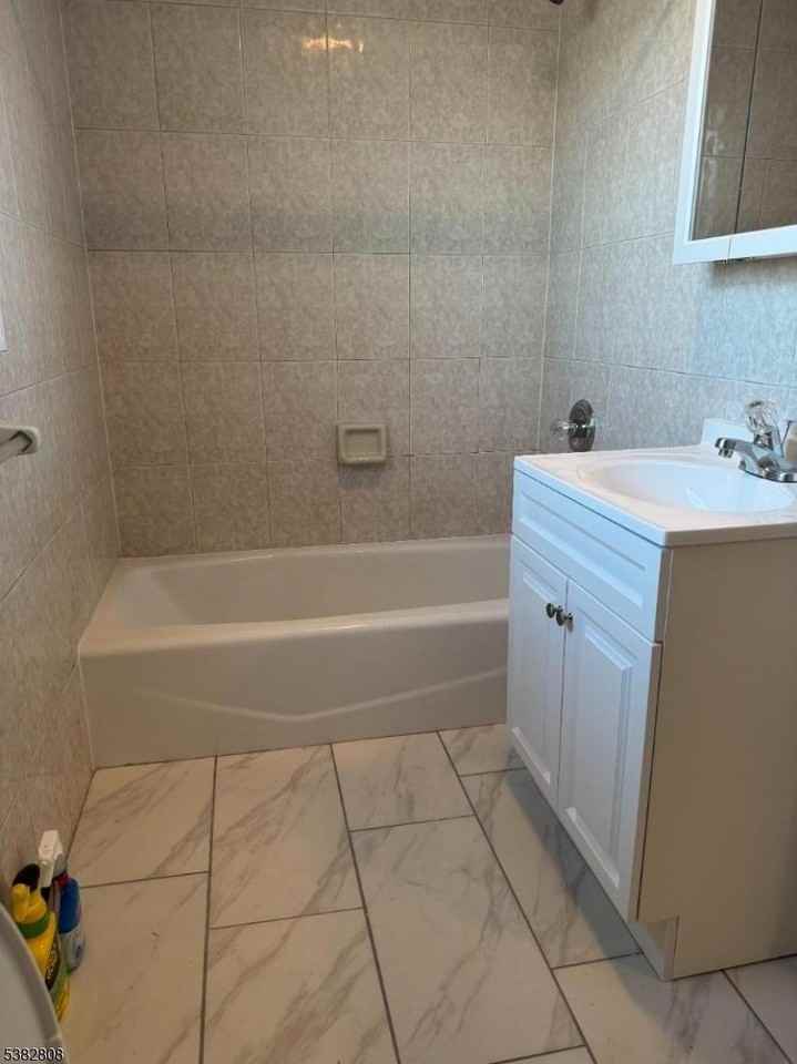 226 Forest Ave - Photo 4 of 12