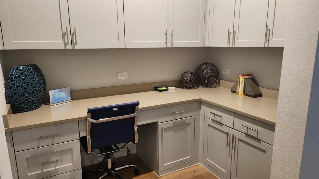 7708 Highcroft Way - Photo 7 of 19