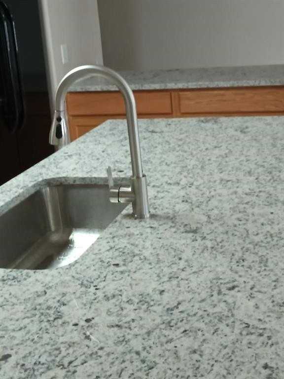 10059 Wake Bridge Dr - Photo 6 of 10