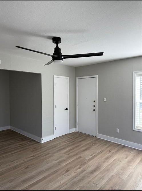 219 Se 13th St #4 - Photo 2 of 5