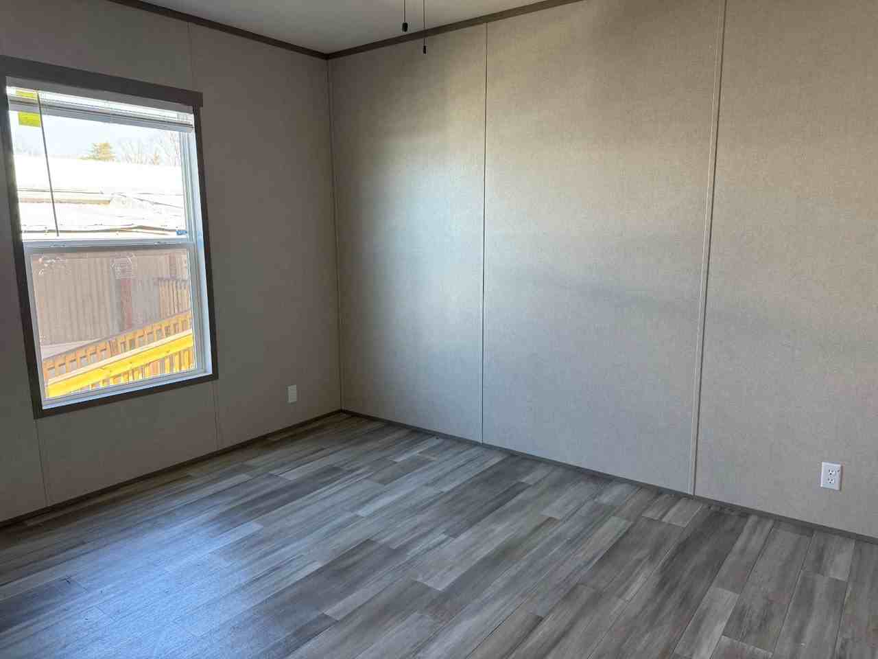 580 Jessica Way - Photo 7 of 7