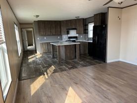 815 N Austin Way - Photo 1 of 1