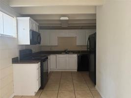 featured image of 729 E Commerce St #3