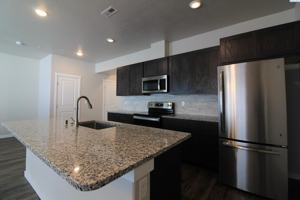 featured image of 589 S Quillan Pl