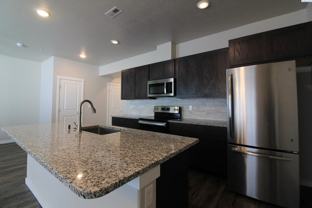 589 S Quillan Pl - Photo 1 of 1