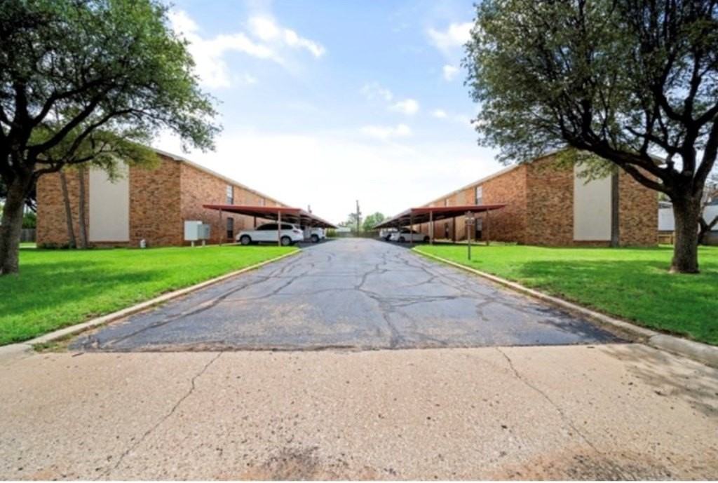 2901 W Louisiana Ave - Photo 2 of 14