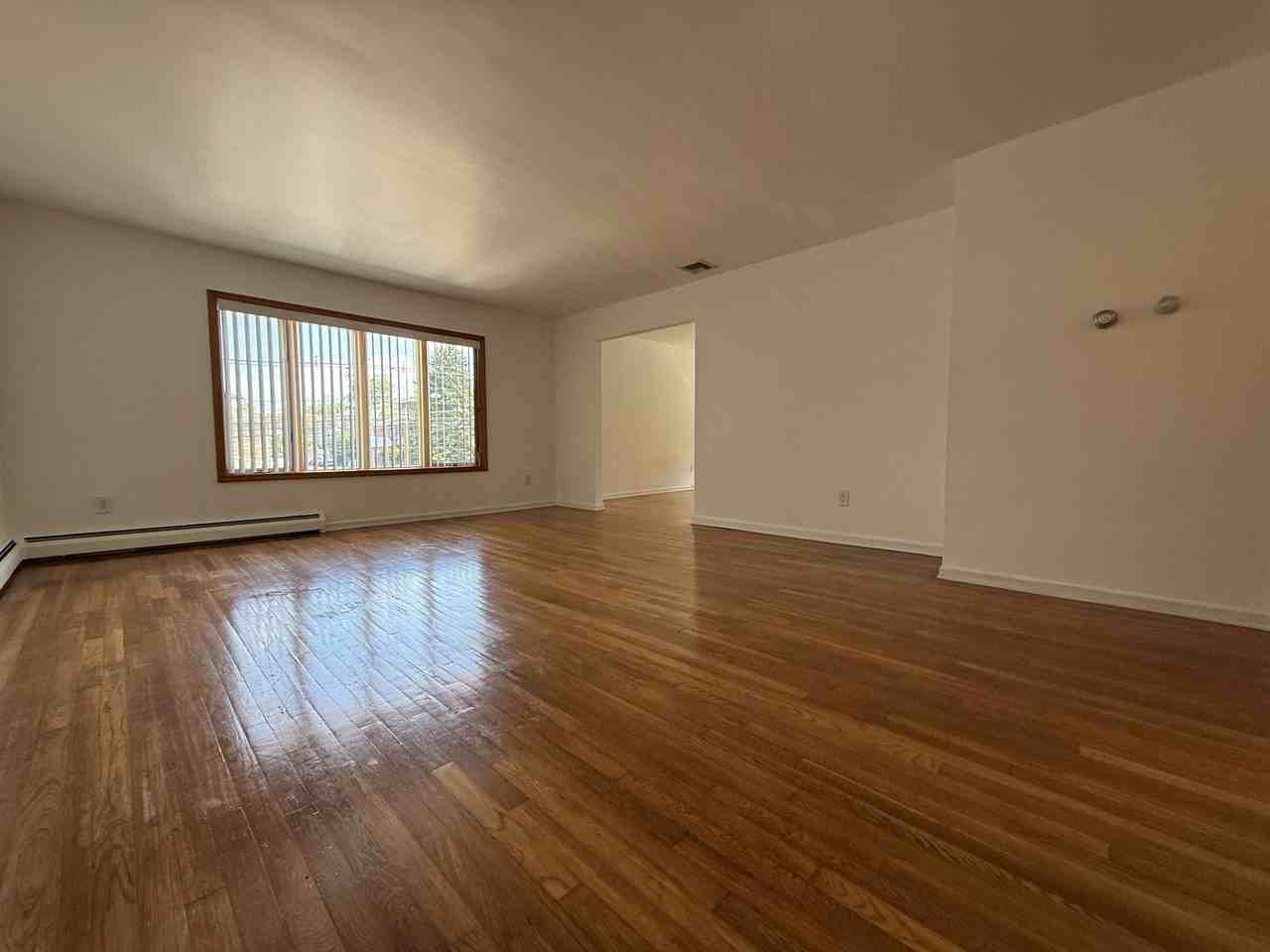 Central Boulevard #2 - Photo 5 of 8