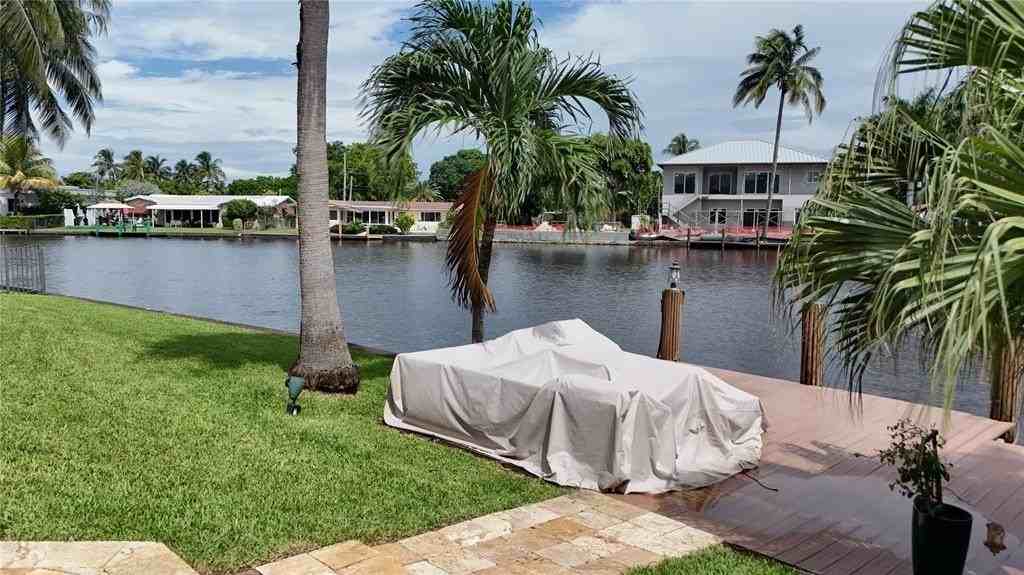 1925 Coral Gardens Dr - Photo 3 of 36