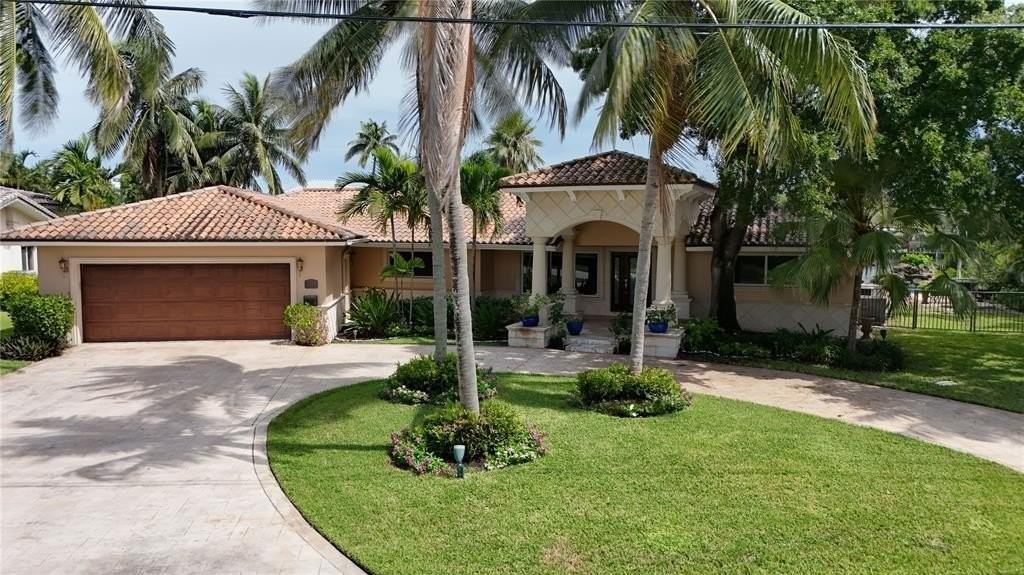 1925 Coral Gardens Dr - Photo 4 of 36