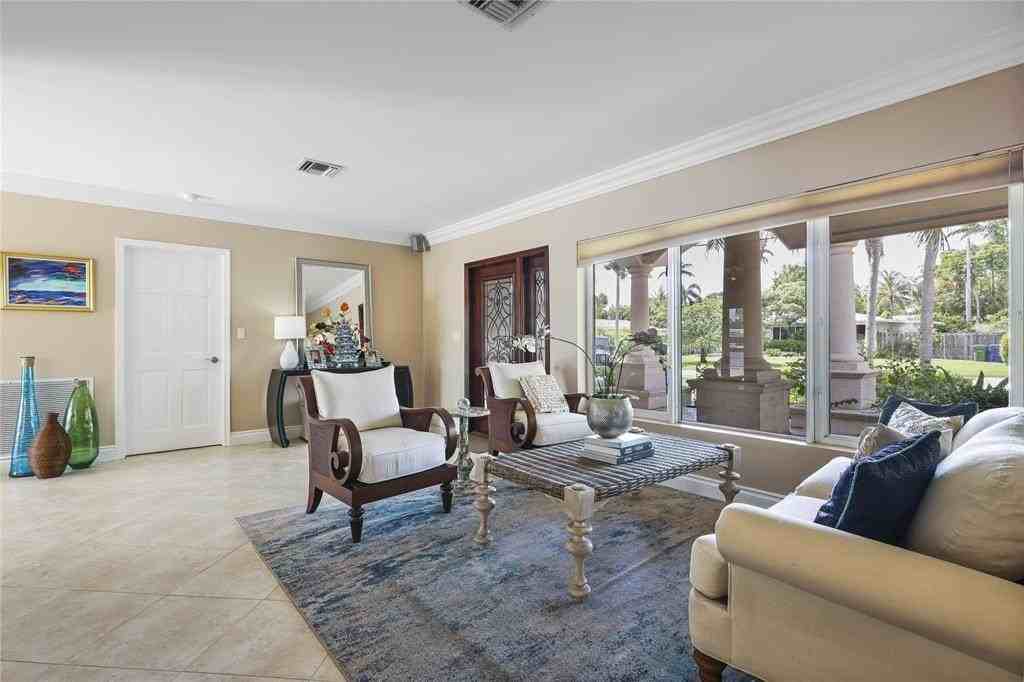 1925 Coral Gardens Dr - Photo 6 of 36