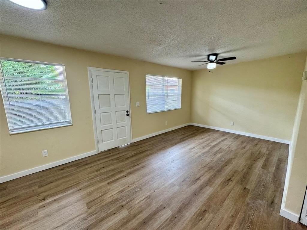 3817 Southwest 13th Court #3 - Photo 4 of 7