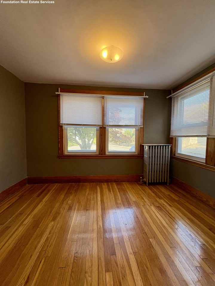 27 S Crescent Circuit #1 - Photo 4 of 15