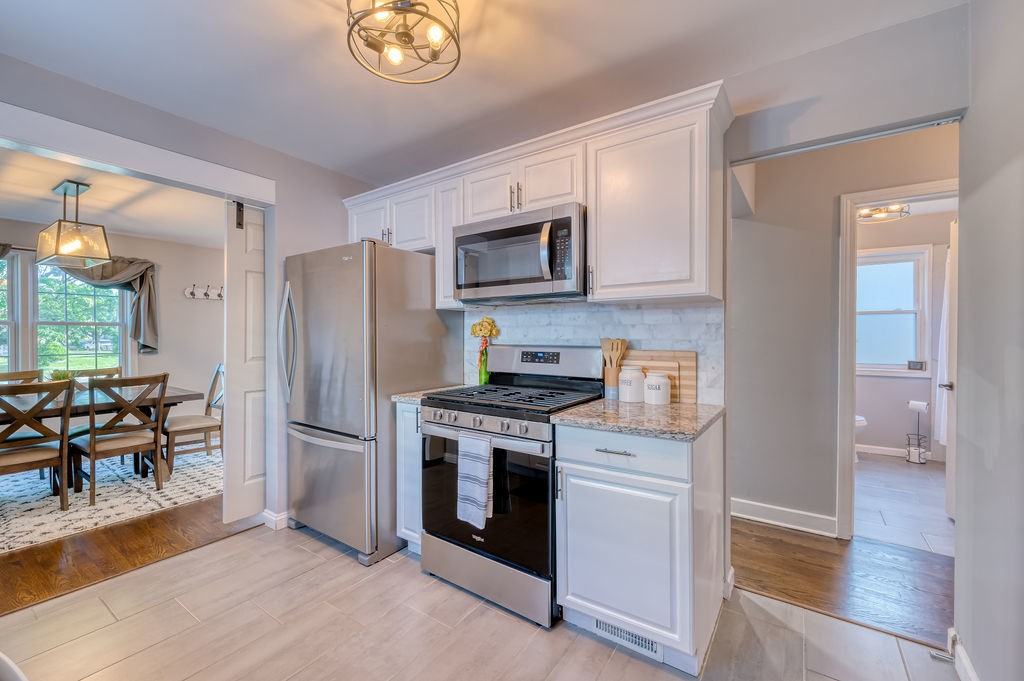 6730 W Devon Ave - Photo 3 of 32