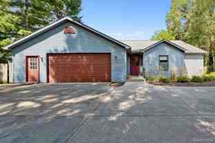 10419 Maple Rd - Photo 1 of 1