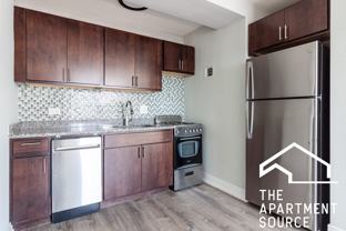 445 W Wellington Ave #12C - Photo 1 of 1
