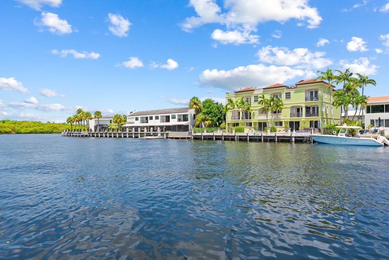 1019 Russell Dr #A - Photo 2 of 27