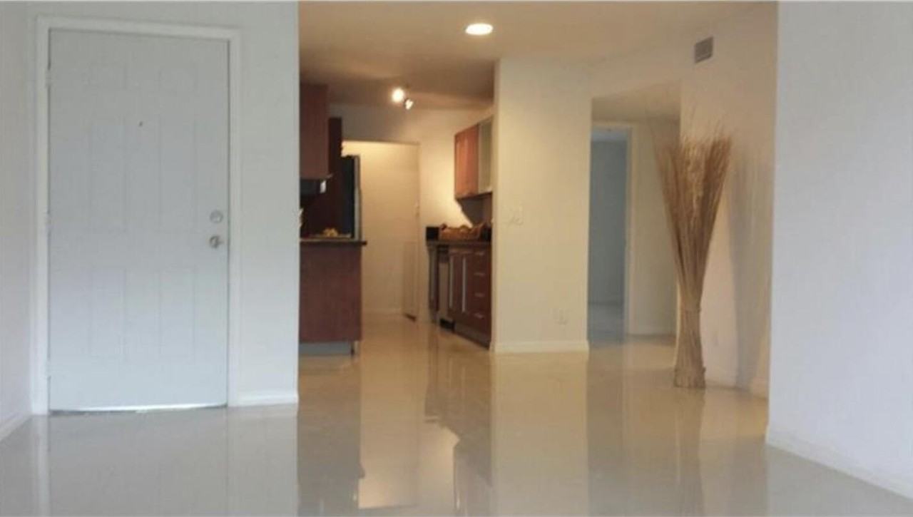 8789 Nw 39th St #8789 - Photo 5 of 26