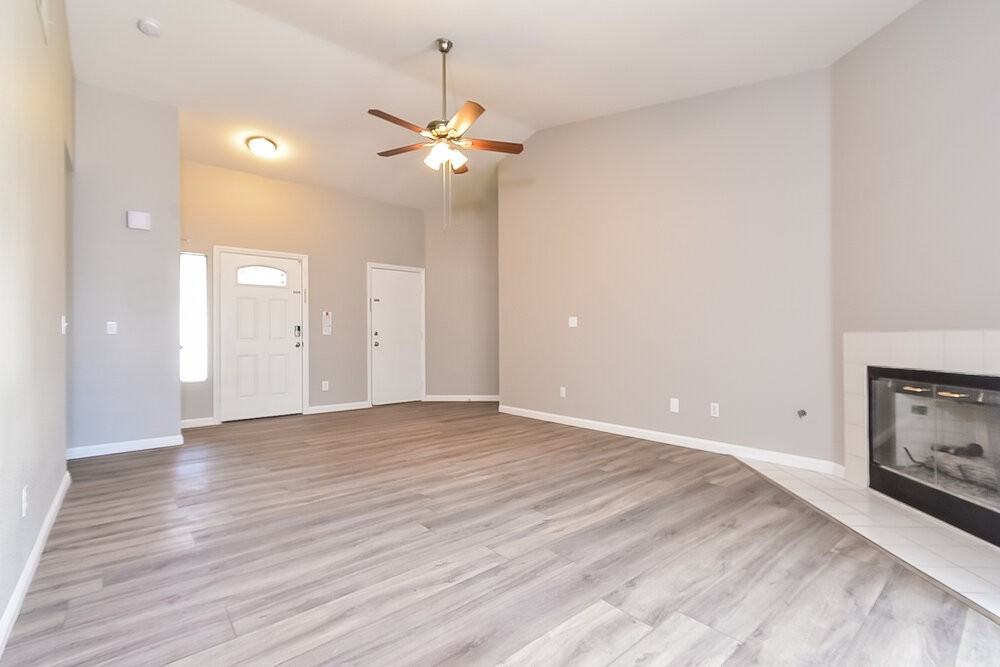 4623 Candlas Way - Photo 4 of 16