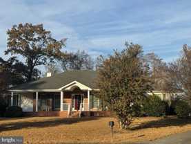 8466 Hollybrook Dr - Photo 1 of 1