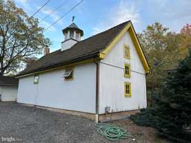 6240 Wismer Rd - Photo 1 of 1