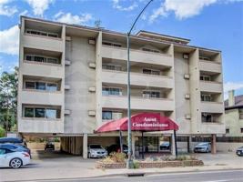 featured image of 1035 Colorado Blvd