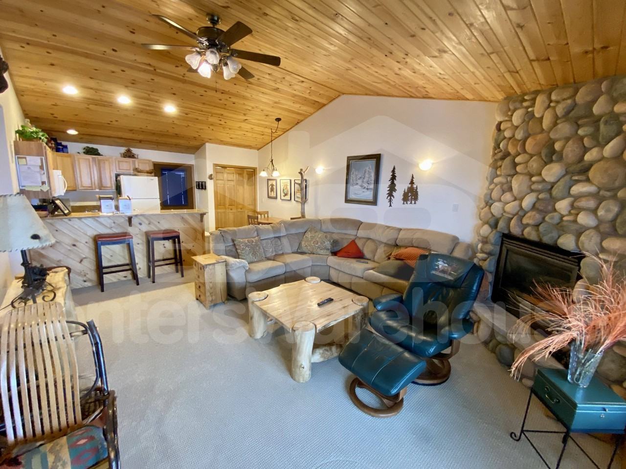 218 Tall Pine Cir - Photo 2 of 10