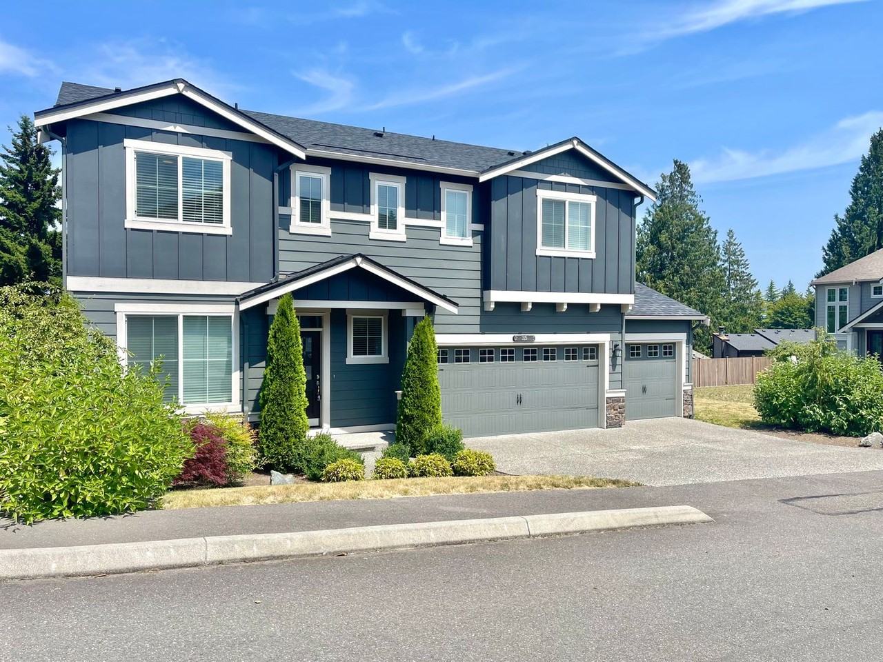 315 221st Pl Sw - Photo 3 of 31