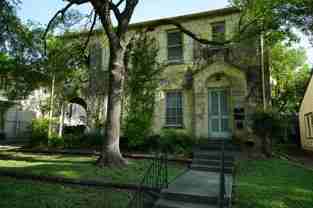 320 E Lullwood Ave - Photo 1 of 1