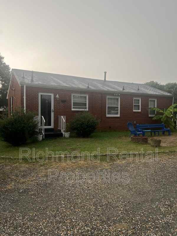 5021 Thrush Ln - Photo 3 of 16