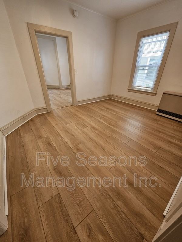 206 N Champlain St - Photo 2 of 18