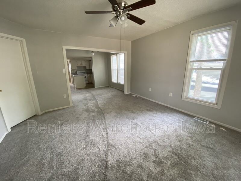 409 2nd St - Photo 5 of 15