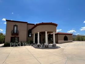 8170 E Golden Spur Ln - Photo 1 of 1