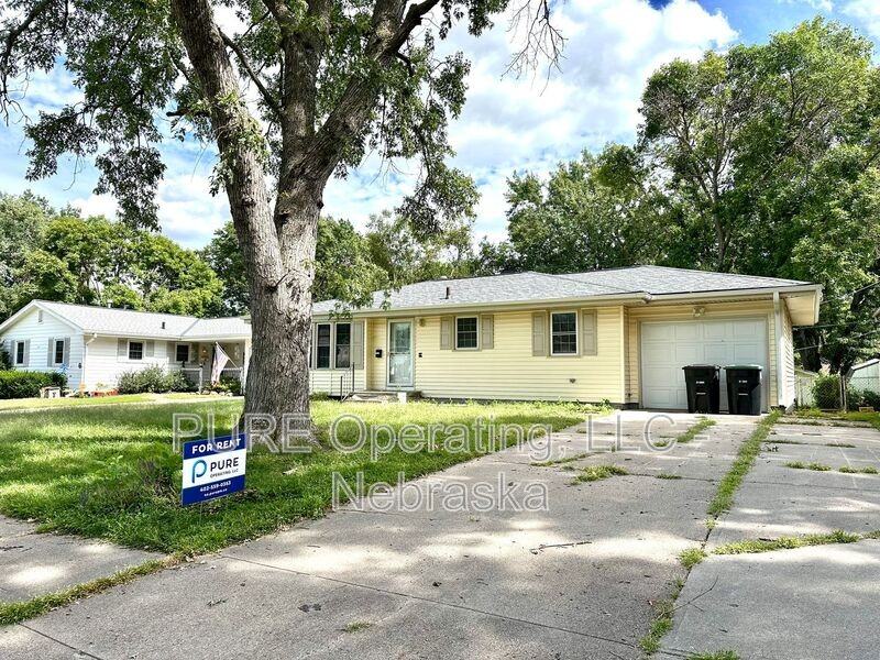 12143 Ohern St - Photo 2 of 34
