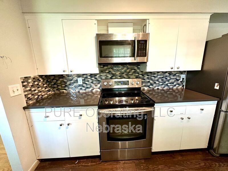12143 Ohern St - Photo 5 of 34