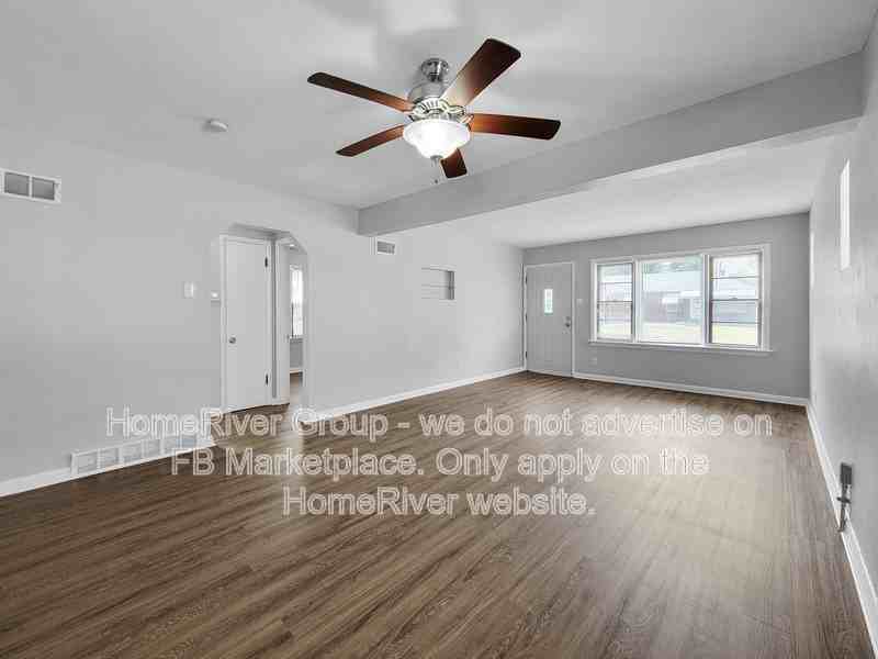 8322 Osborn Dr - Photo 3 of 21