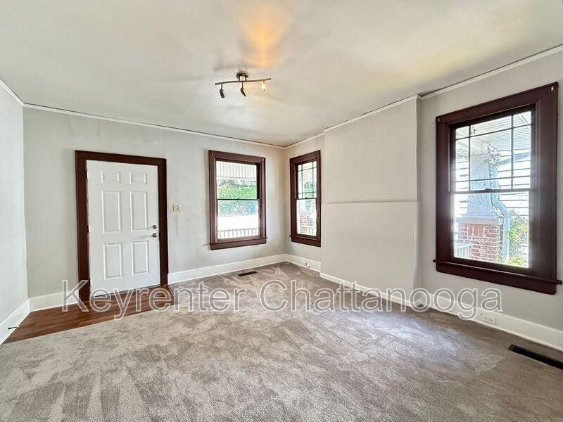 112 South Seminole Drive #A - Photo 2 of 8