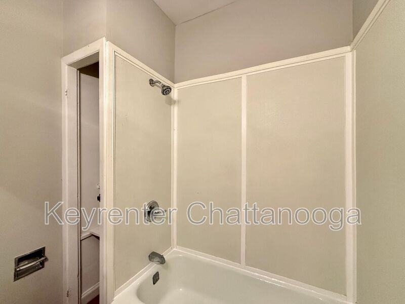 112 South Seminole Drive #A - Photo 5 of 8