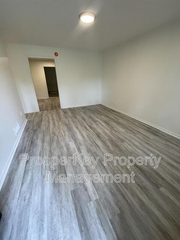 4320 Fayetteville Rd - Photo 3 of 20