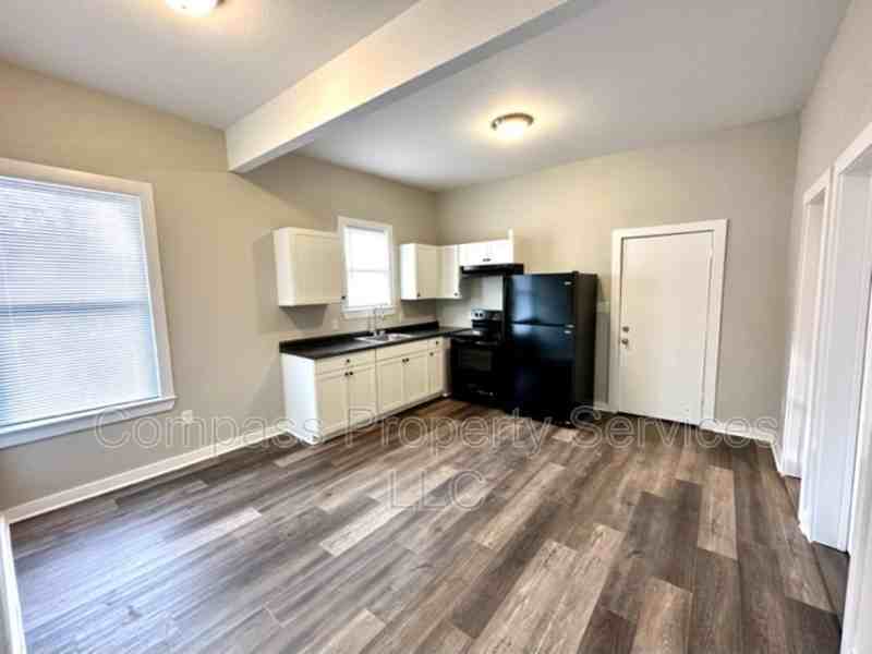 1827 Proctor Ave - Photo 5 of 9