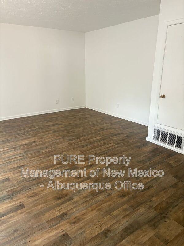 14209 Turner Pl Ne - Photo 3 of 31