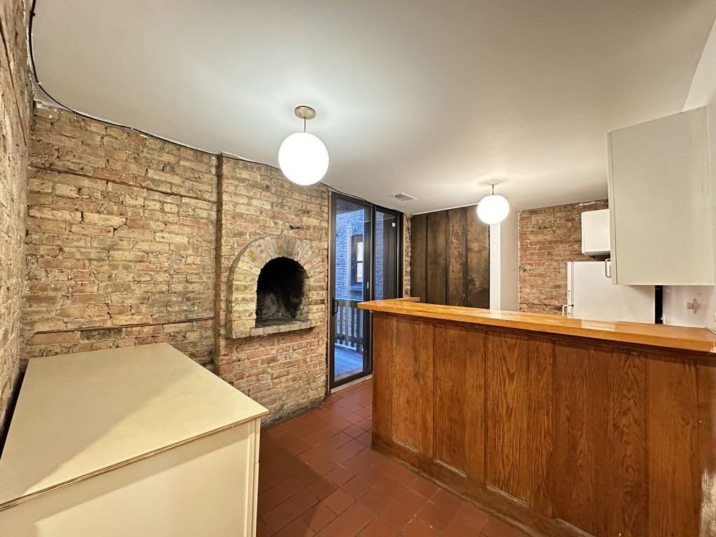 600 W Surf St #2 - Photo 6 of 21